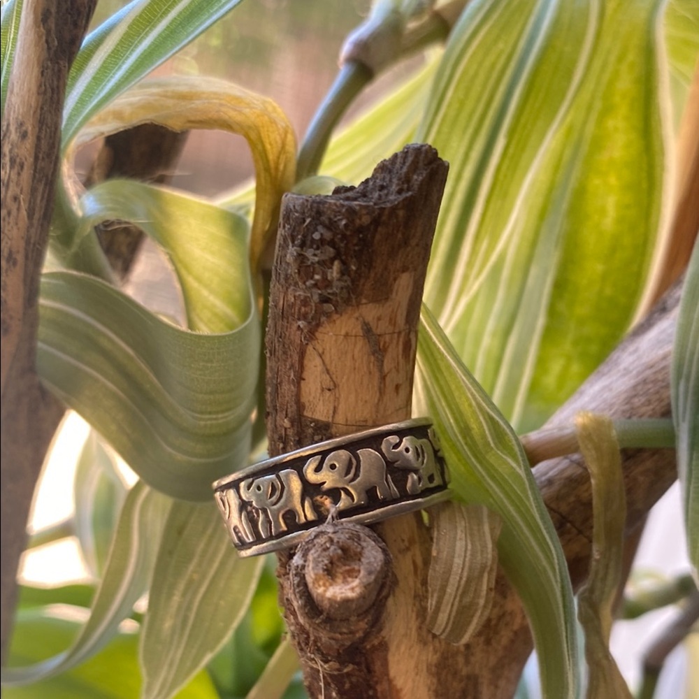 Sterling Silver Elephant Ring